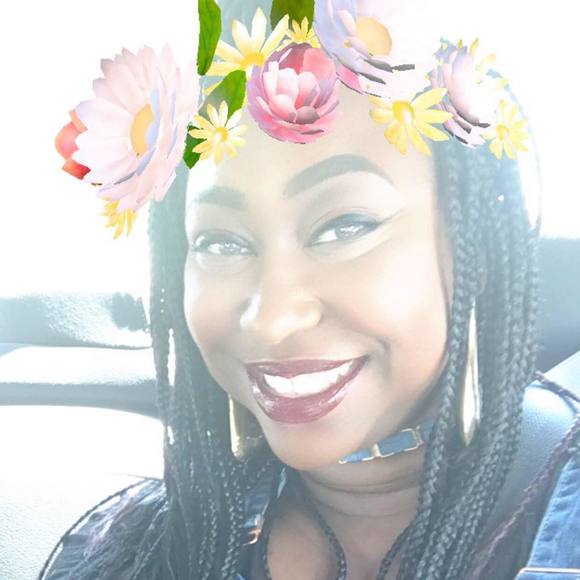 Meet your Posher, Rolanda - Picture 1 of 1